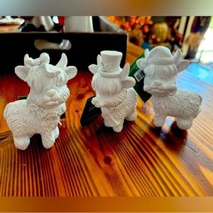 Paintable Christmas 2025 Hobby Lobby Highland Cow Figurines Set